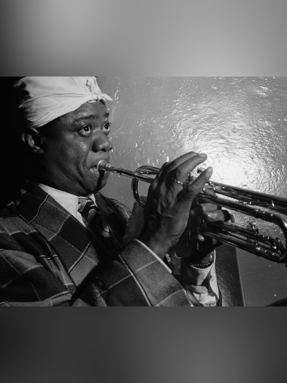 Louis Armstrong 8x10 Glossy Photo Vintage Jazz Trumpet Legend Gottlieb Wall Art